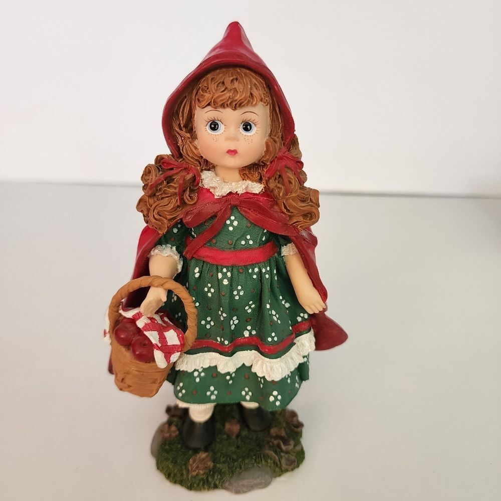 Madame Alexander Classic Collectables 1999 Little Red Riding Hood Figurine New
